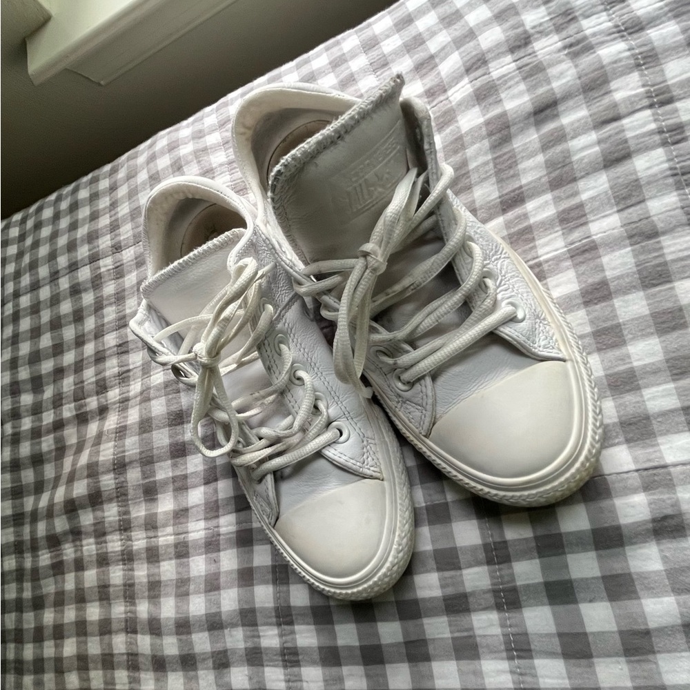 Low top leather Converse